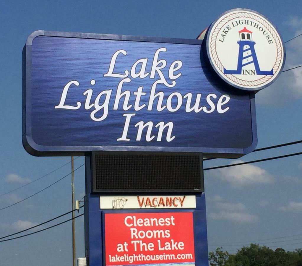 Lake Lighthouse Inn Osage Beach Bagian luar foto